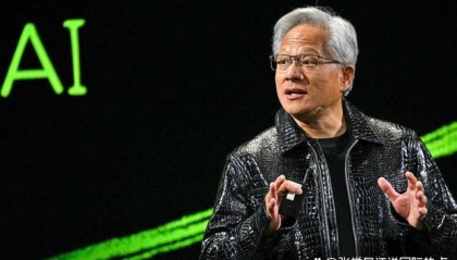 对中国人太苛刻，黄仁勋忍不住了，一语道破真相后，面临牢狱之灾