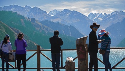 报团去乌鲁木齐九日游多少钱人民币?省心!去新疆五千够吗?