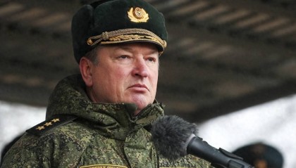 俄罗斯“最无能将军”拉平被解除军职，但普京怒气还没消，下令将其赶出俄军