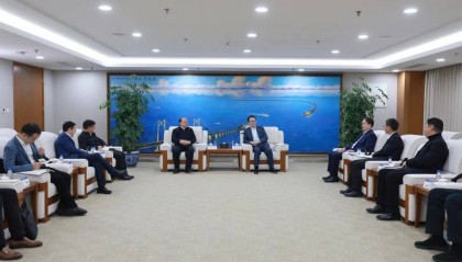 王海怀会见武汉市委常委、武汉经开区工委书记刘子清