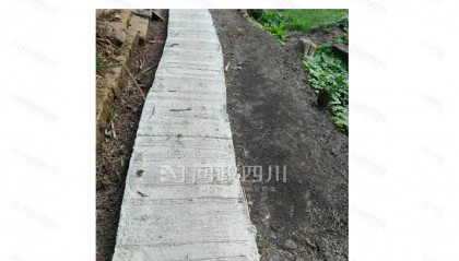 四川内江一村1.5米宽土路只硬化了0.8米？镇政府：原土路非全部都宽1.5米