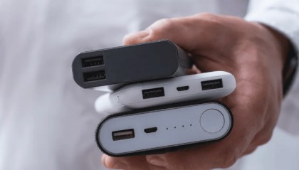 制定强制性国标,为充电宝安全兜底 | 新京报社论