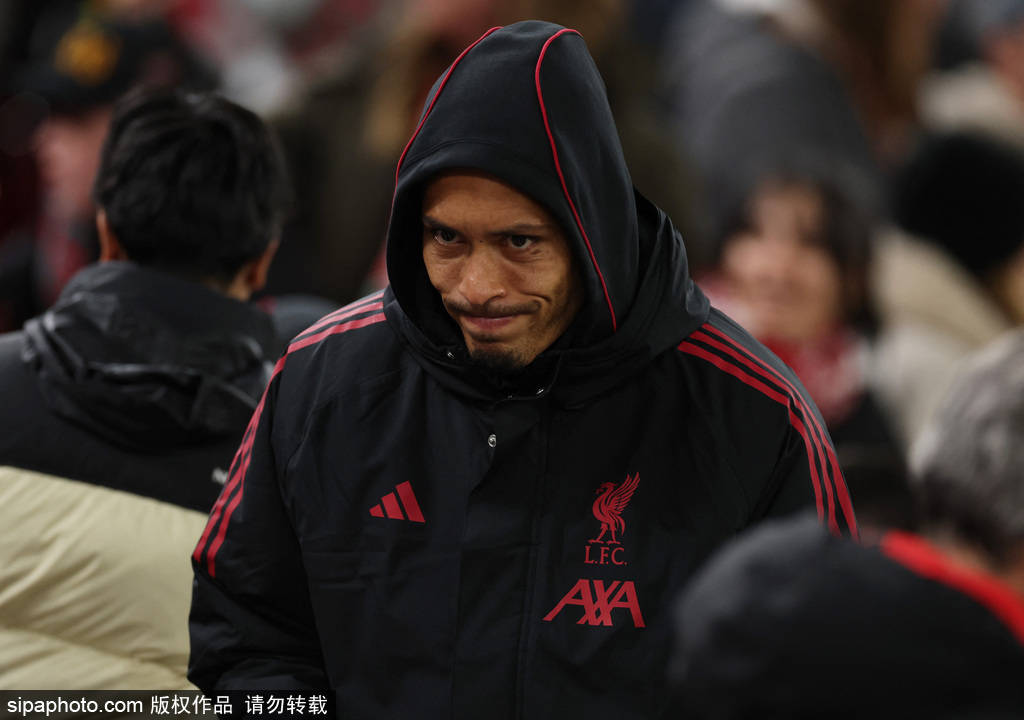 遭赛季三杀!联赛杯-萨尔双响 利物浦轮换阵容0-3水晶宫出局