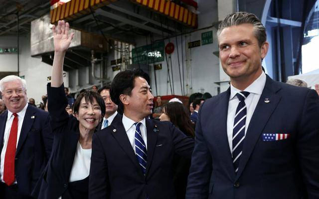 高市早苗刚在台湾问题上玩火，自卫队获准访华，释放的信号不一般