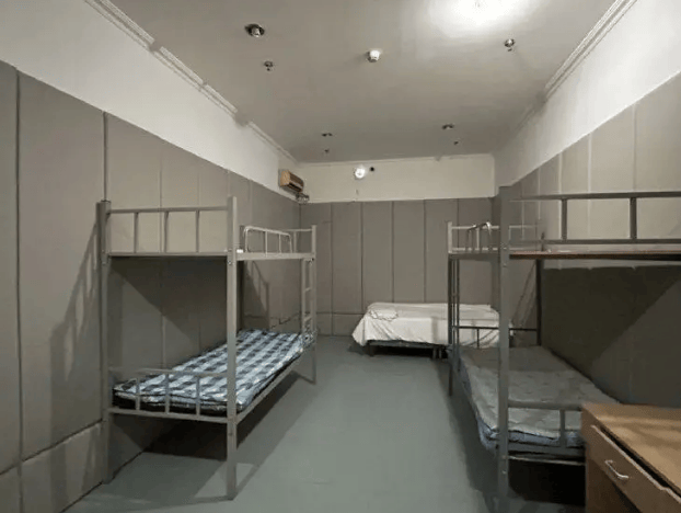 “指居”新规引热议:被指“恶法”难废 律师称还不如看守所