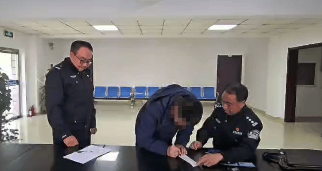 8人穿“警服”为婚礼开路？后续来了！